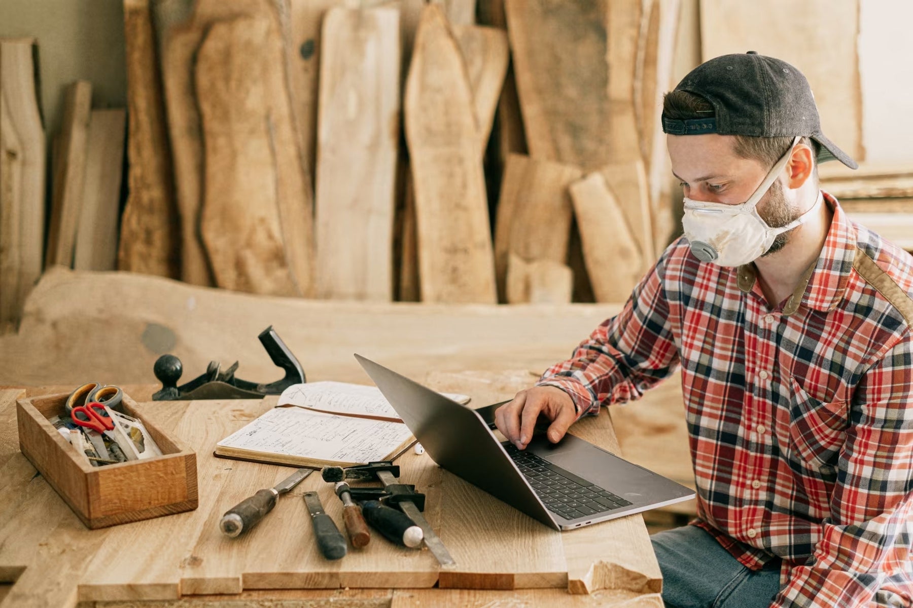 Discover the Benefits and Uses of Cedar Wood