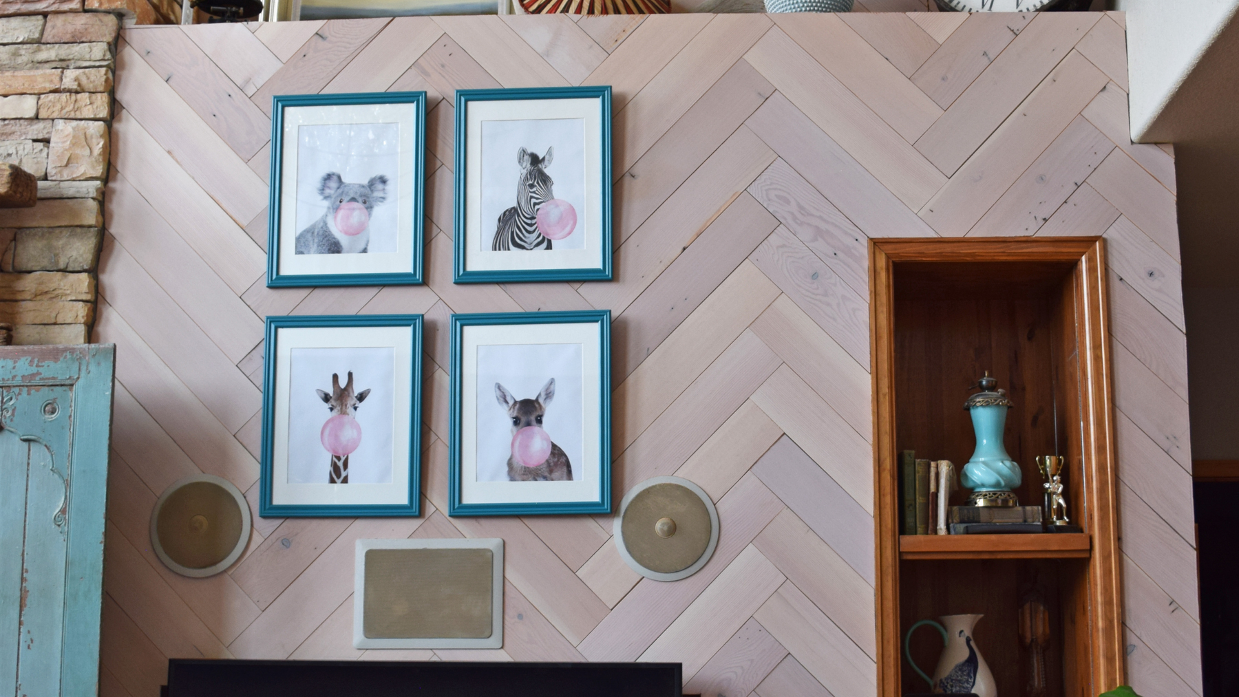 Blogger Highlight: Minimalist Fir Wood Planks Enhance Boho Chic Style