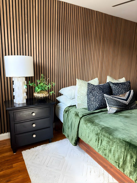 Project Spotlight: Tanya Owens Creates a Warm, Luxurious Bedroom Retreat with Slatwood
