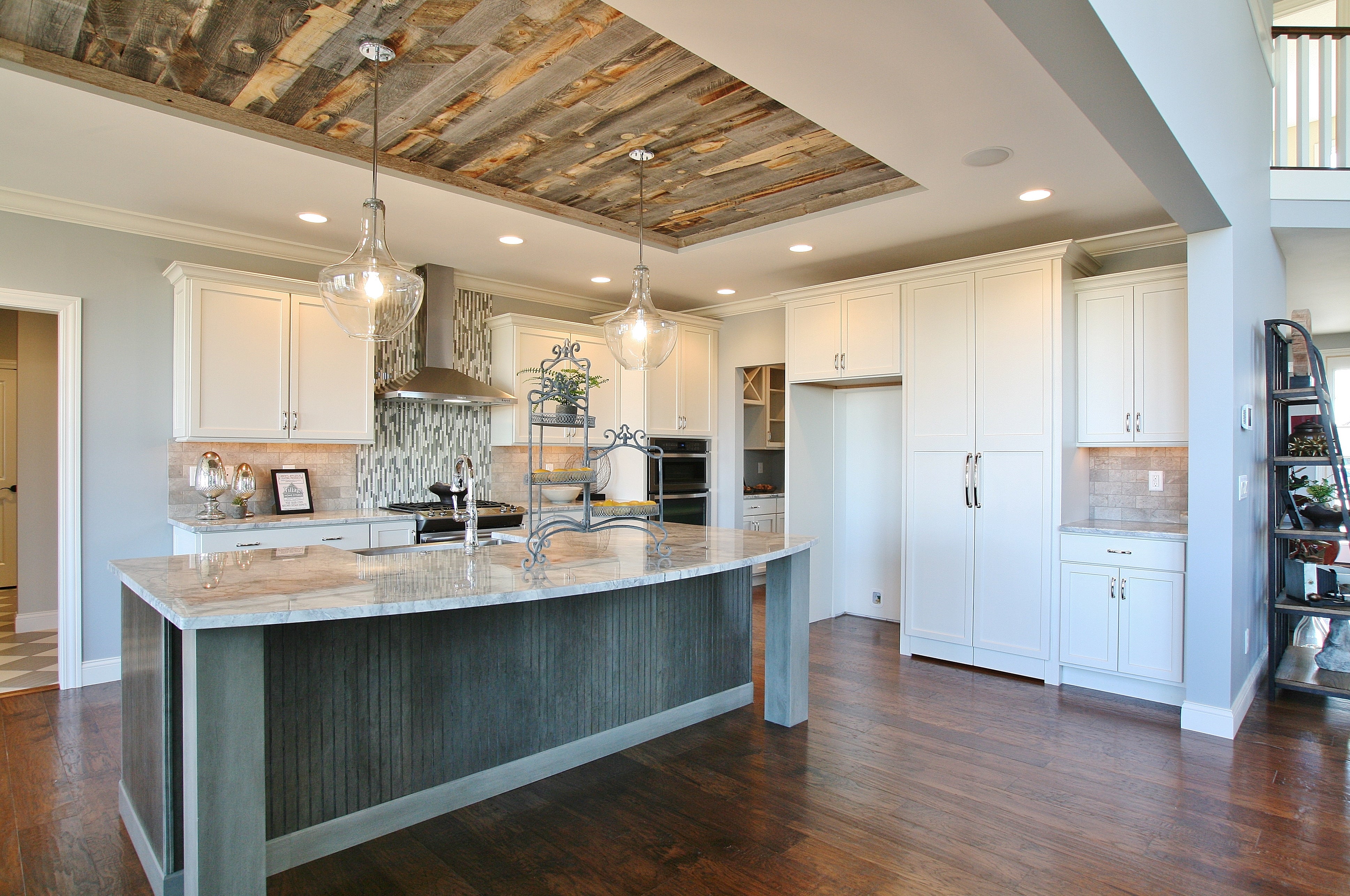 Top 7 Reclaimed Wood Kitchen Wall Ideas
