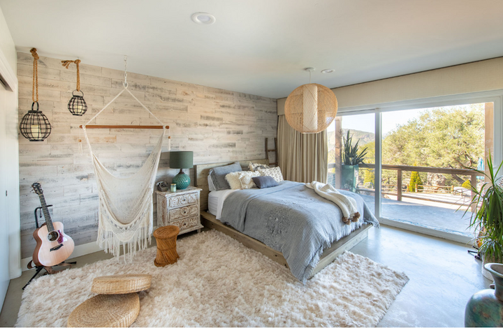 How to Decorate a Bedroom That’s Just for You!